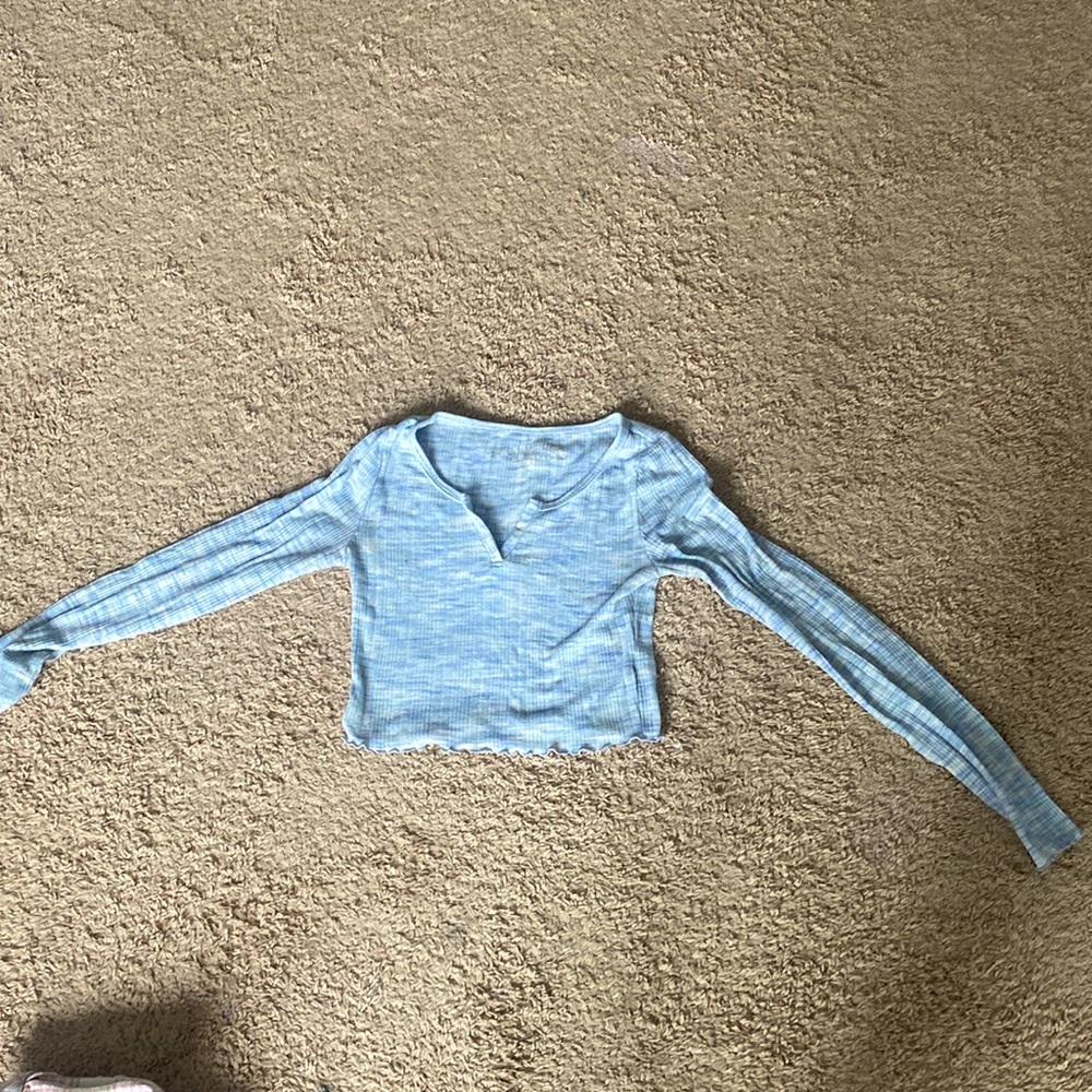 A crop long sleeve from Aeropostale